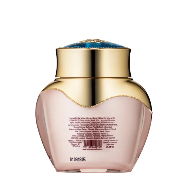 Samira_Spot_2_web_900x Samira_Spot_2_web_900x